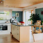 Guest house Lindenhaus 3*